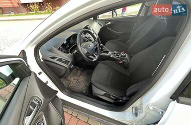 Седан Ford Focus 2016 в 