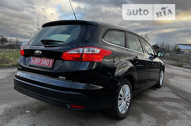 Универсал Ford Focus 2012 в Долине