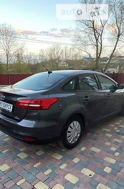 Седан Ford Focus 2016 в 