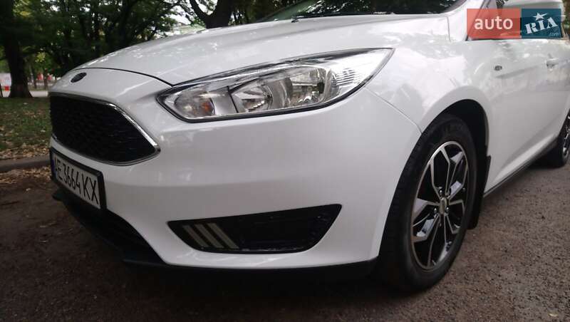 Седан Ford Focus 2016 в Кривом Роге