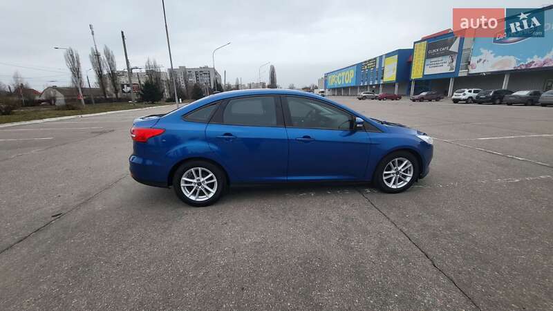 Седан Ford Focus 2017 в Киеве