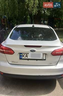 Седан Ford Focus 2016 в Киеве