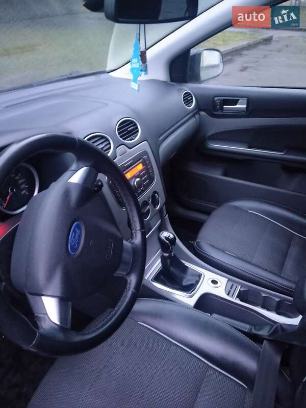 Хетчбек Ford Focus 2010 в Рівному