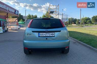 Хэтчбек Ford Focus 2000 в Киеве