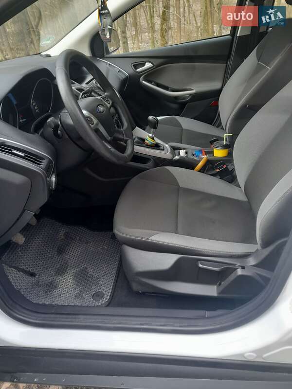 Универсал Ford Focus 2012 в Остроге фото 11 Универсал Ford Focus 2012 в Остроге