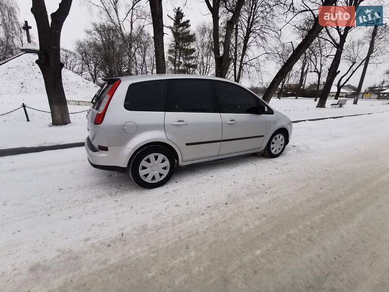 Хэтчбек Ford Focus 2006 в Городенке