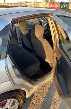 Седан Ford Focus 2001 в Южноукраинске