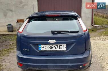Хэтчбек Ford Focus 2010 в 