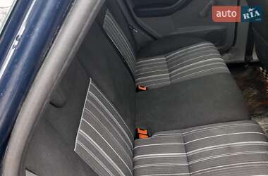 Хэтчбек Ford Focus 2010 в 