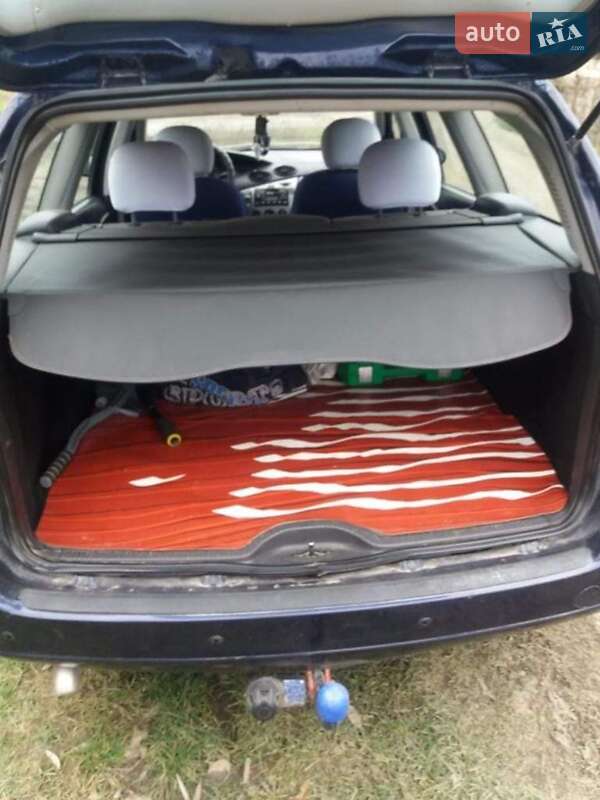 Универсал Ford Focus 2003 в Песчанке