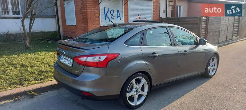 Седан Ford Focus 2014 в Херсоне