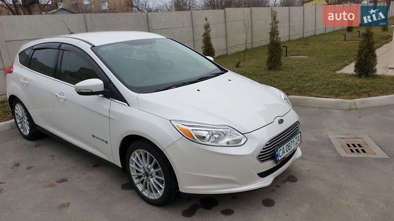 Хетчбек Ford Focus 2012 в Тальному