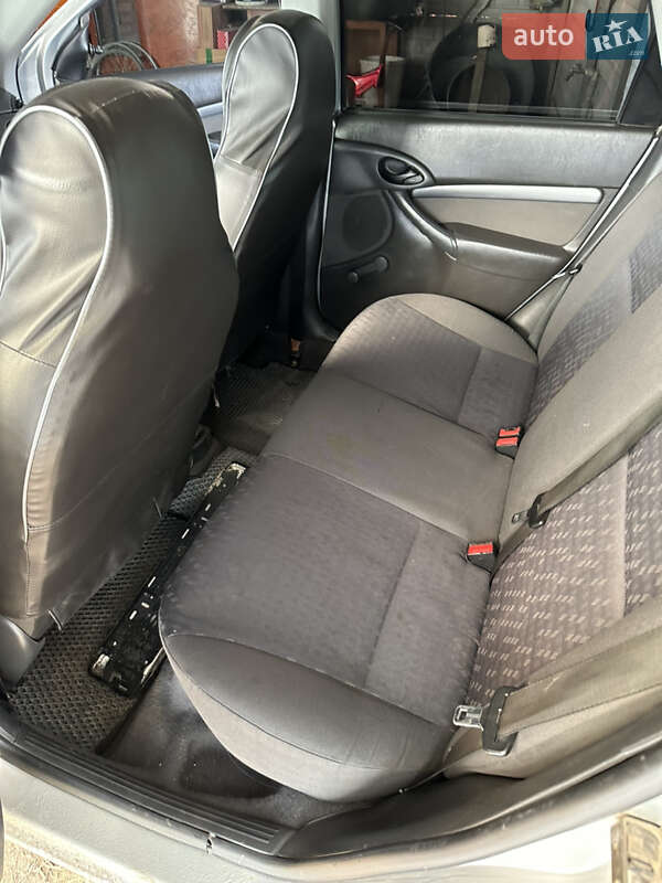 Универсал Ford Focus 2000 в Ильинцах