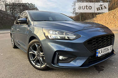 Хэтчбек Ford Focus 2020 в 
