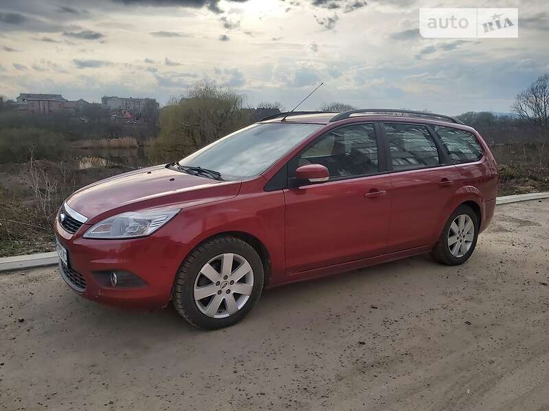Універсал Ford Focus 2010 в Чернівцях