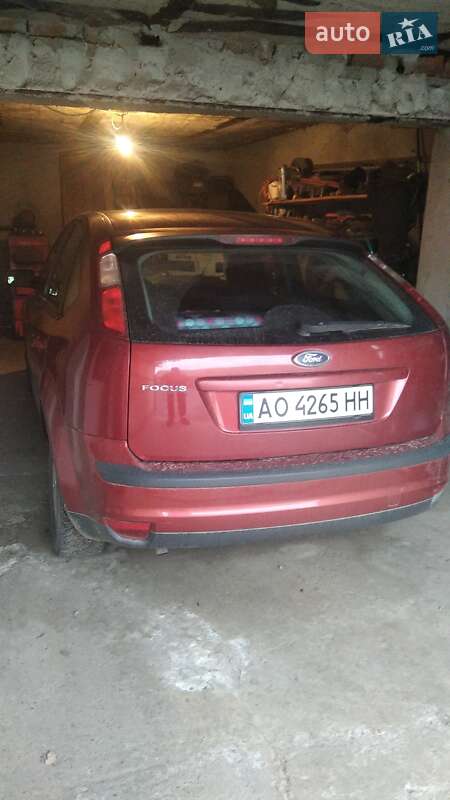 Хетчбек Ford Focus 2006 в Ужгороді