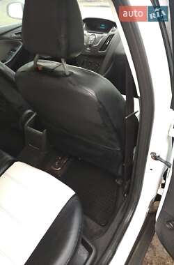 Хэтчбек Ford Focus 2014 в 