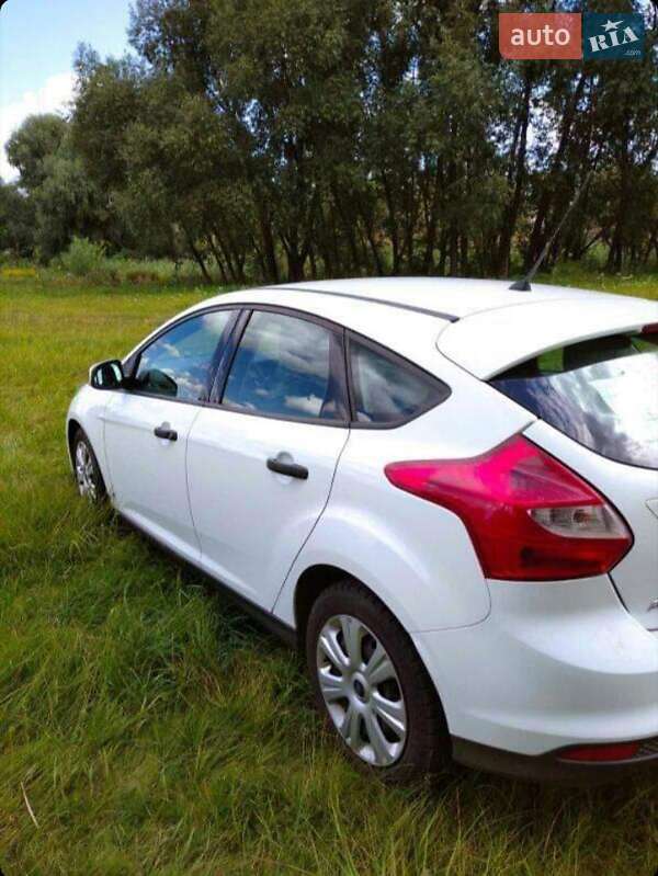 Хэтчбек Ford Focus 2014 в Киеве фото 12 Хэтчбек Ford Focus 2014 в Киеве