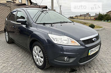 Хэтчбек Ford Focus 2010 в Сумах