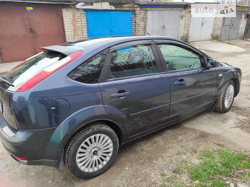 Хэтчбек Ford Focus 2007 в Днепре