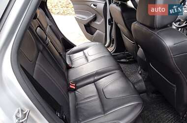 Седан Ford Focus 2013 в 