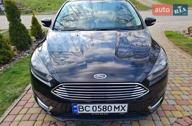 Седан Ford Focus 2015 в 