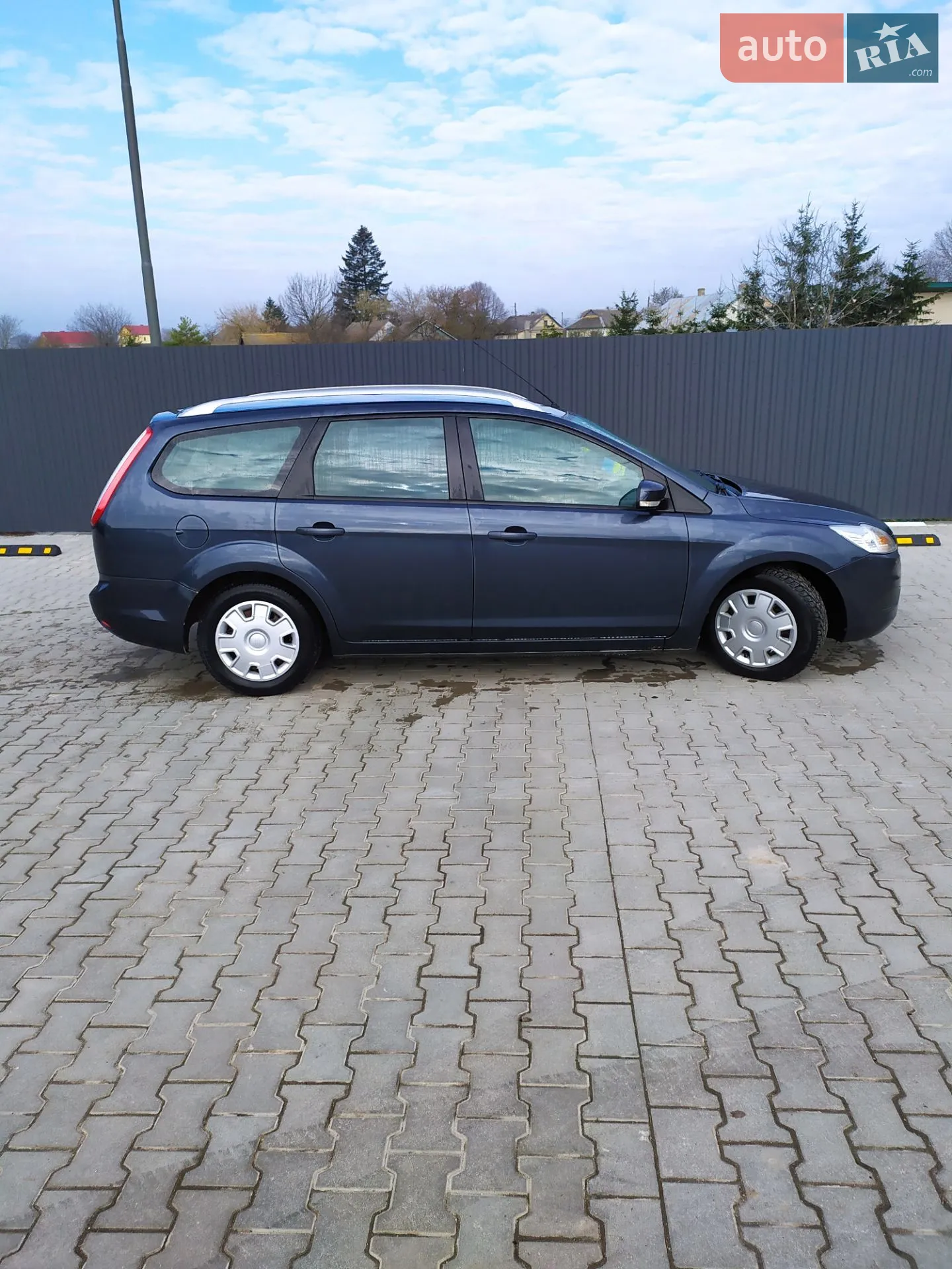 2010 Ford Focus - мініатюра 6