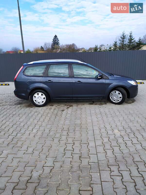 Универсал Ford Focus 2010 в Лановцах