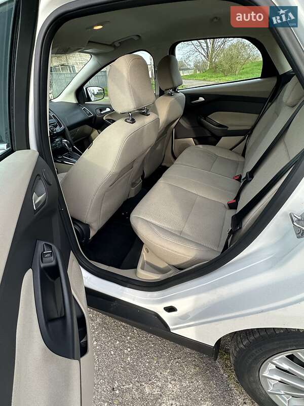 Хэтчбек Ford Focus 2015 в Вышгороде