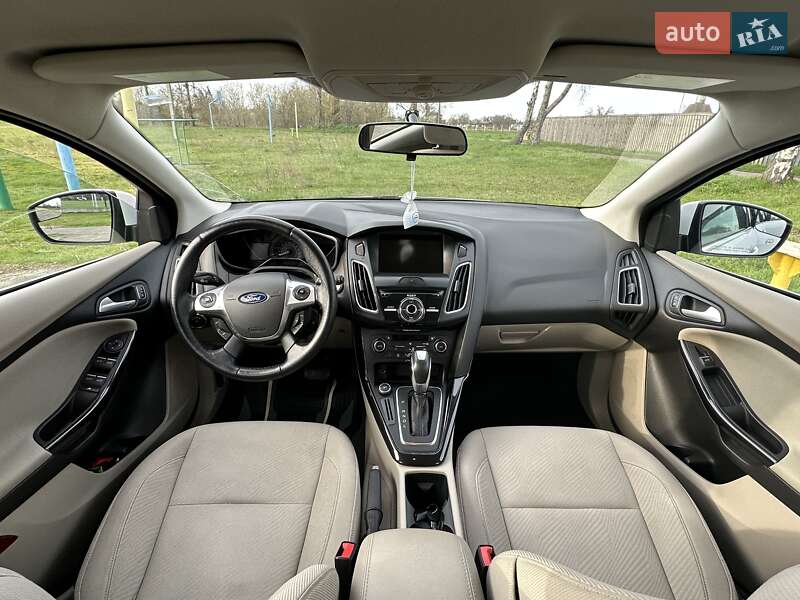 Хэтчбек Ford Focus 2015 в Вышгороде