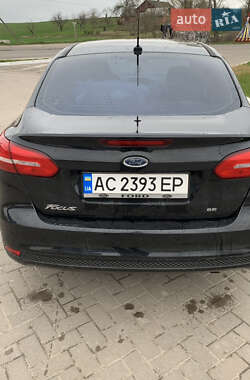 Седан Ford Focus 2015 в 