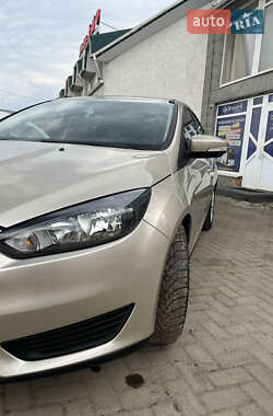 Седан Ford Focus 2017 в Черновцах