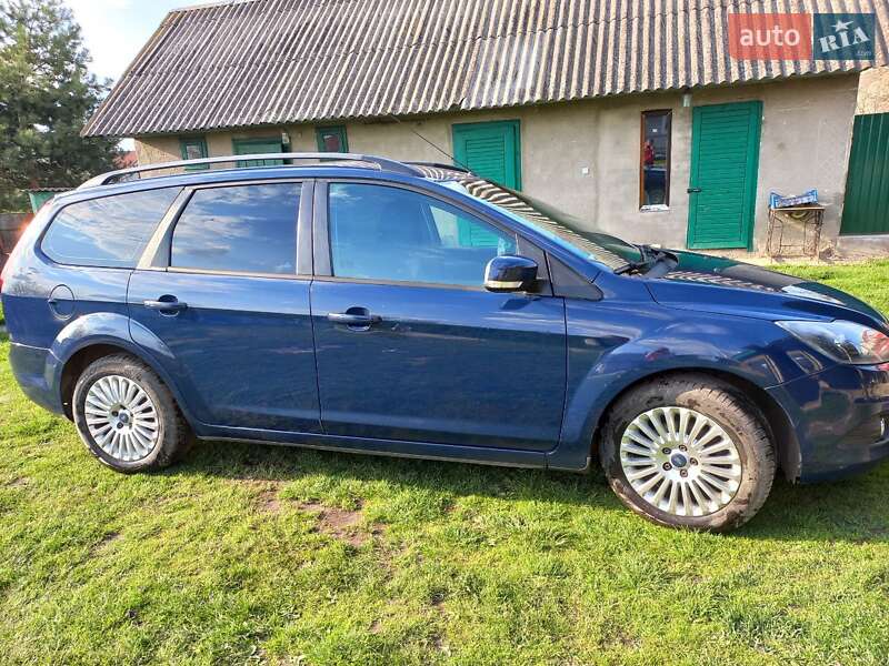 Универсал Ford Focus 2010 в Жовкве