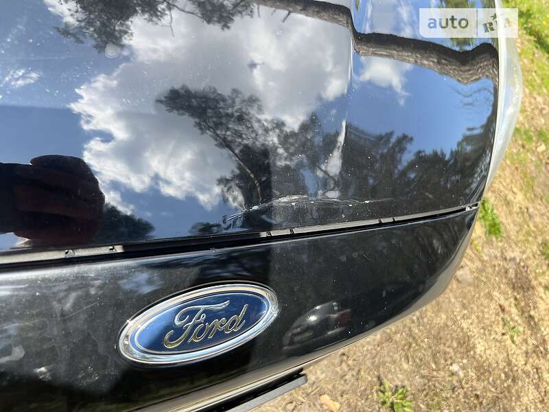 Седан Ford Focus 2015 в Львове