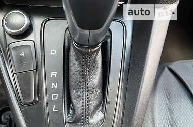 Седан Ford Focus 2015 в 