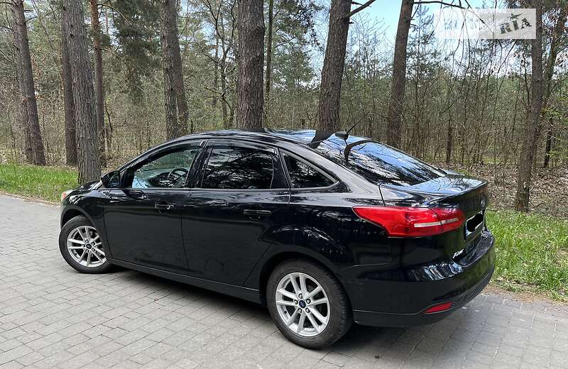 Седан Ford Focus 2015 в Львове