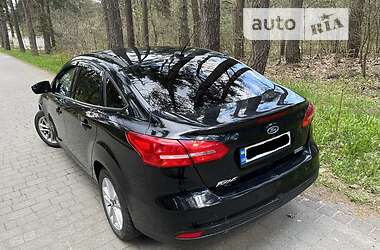 Седан Ford Focus 2015 в Львове