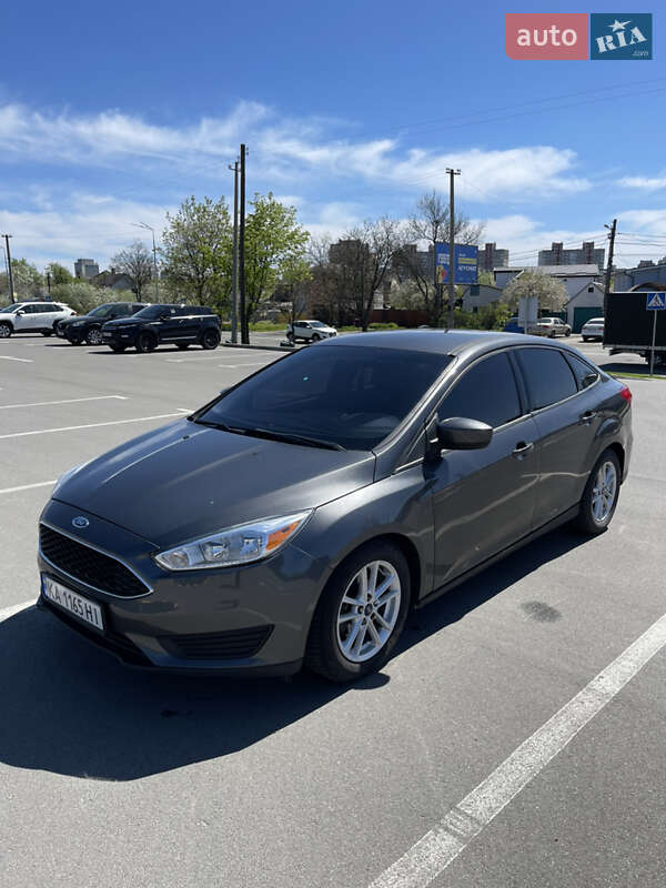 Седан Ford Focus 2017 в 