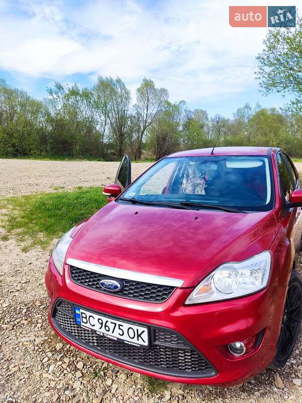 Хэтчбек Ford Focus 2008 в Самборе
