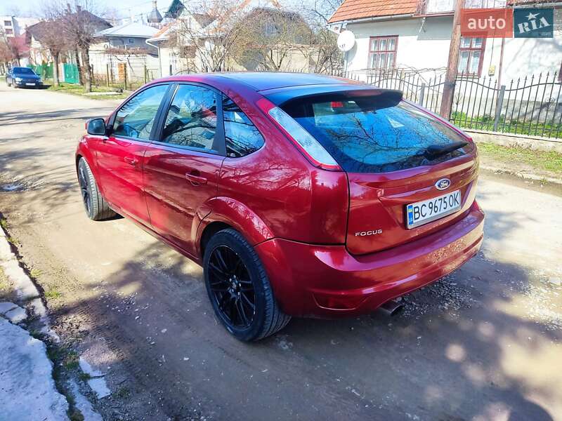 Хэтчбек Ford Focus 2008 в Самборе