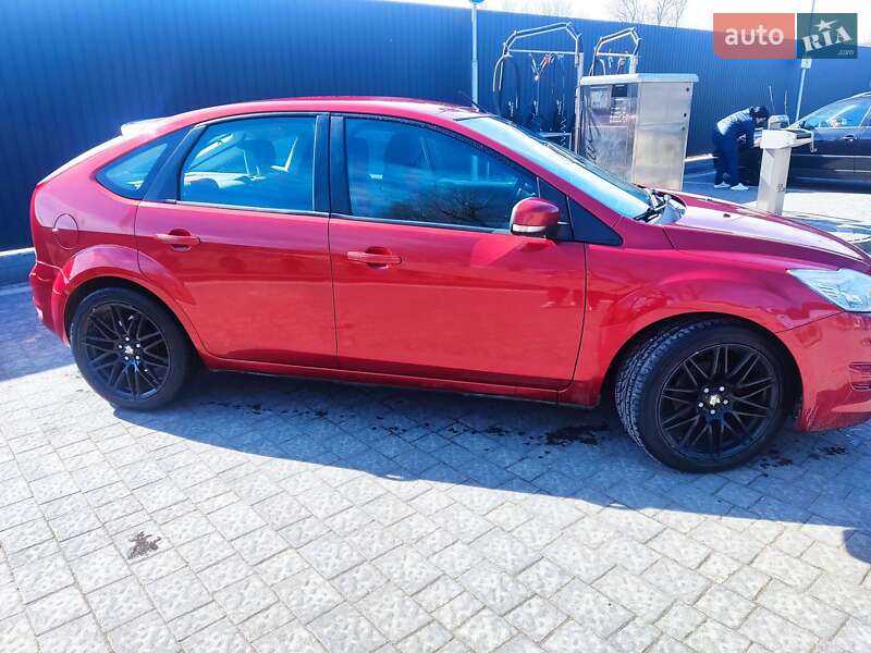 Хэтчбек Ford Focus 2008 в Самборе
