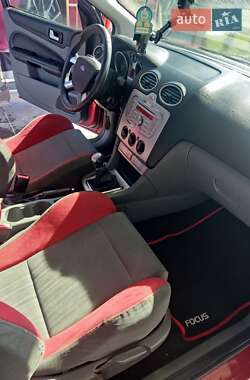 Хэтчбек Ford Focus 2008 в Самборе