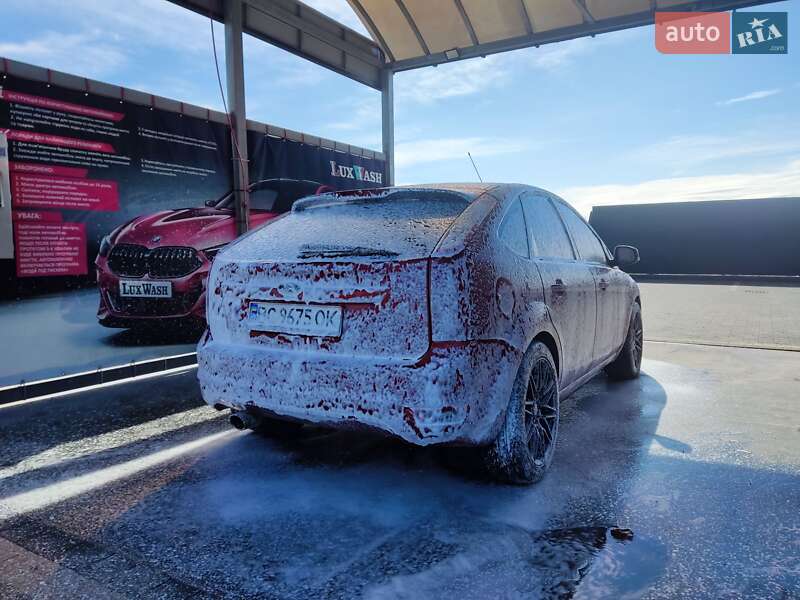 Хэтчбек Ford Focus 2008 в Самборе