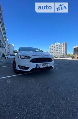 Седан Ford Focus 2017 в Киеве