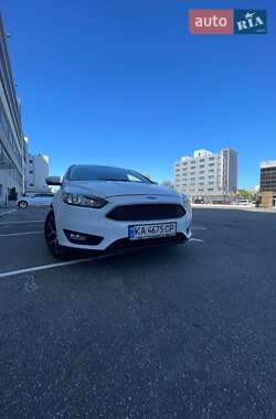 Седан Ford Focus 2017 в 