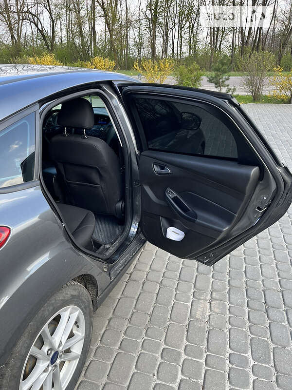 Хэтчбек Ford Focus 2016 в Тернополе