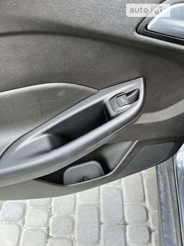 Хэтчбек Ford Focus 2016 в Тернополе