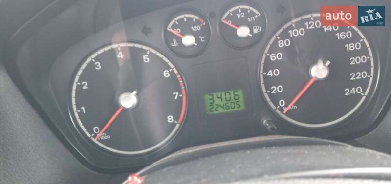 Хэтчбек Ford Focus 2006 в Томашполе фото 25 Хэтчбек Ford Focus 2006 в Томашполе