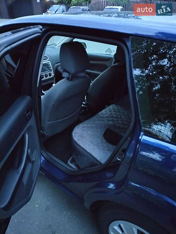 Універсал Ford Focus 2004 в Полтаві