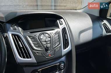 Универсал Ford Focus 2012 в Новояворовске